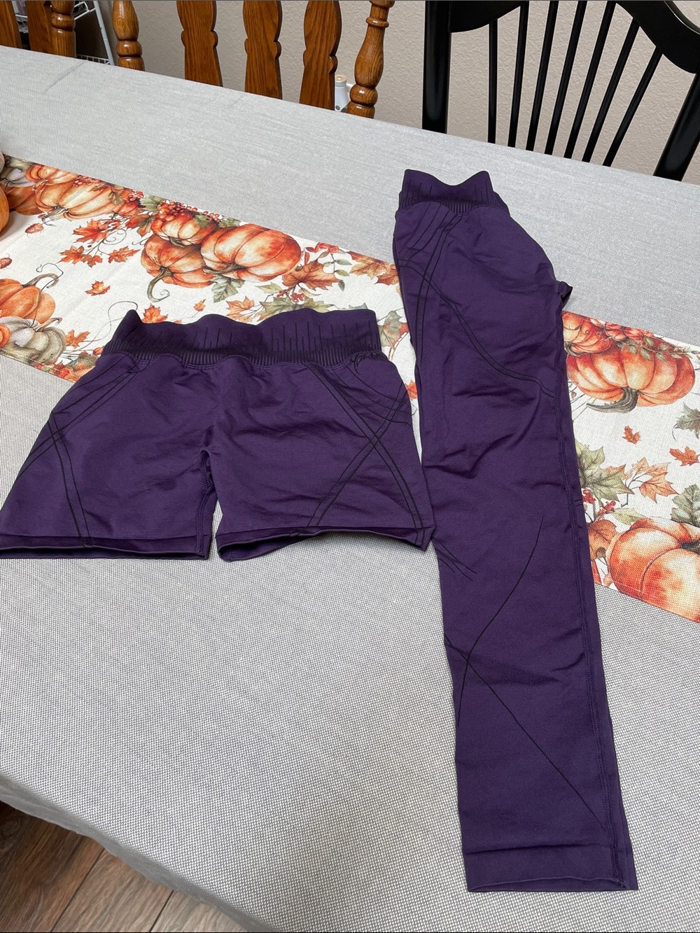 Purple Athletic Shorts and Leggings Set, M